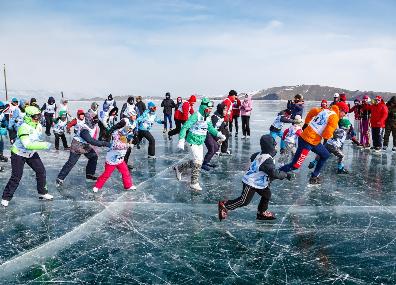 V Байкальский марафон на коньках  в Ольхонском районе: плюс забег в купальниках