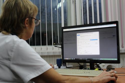 Первую тысячу электронных больничных выдали в Иркутской области