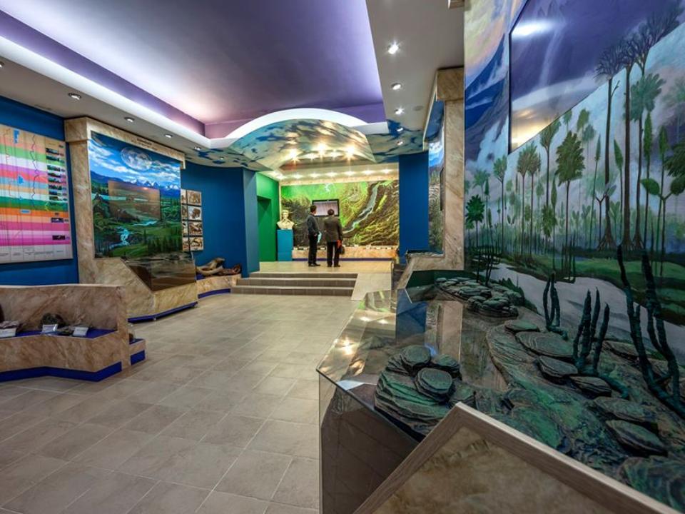 Байкальский музей - первый музей в России, посвященный озеру.
