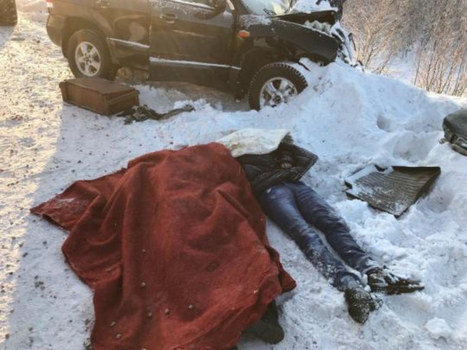 Под Усть-Кутом на федеральной трассе «Вилюй» в лобовом ДТП погибли два человека