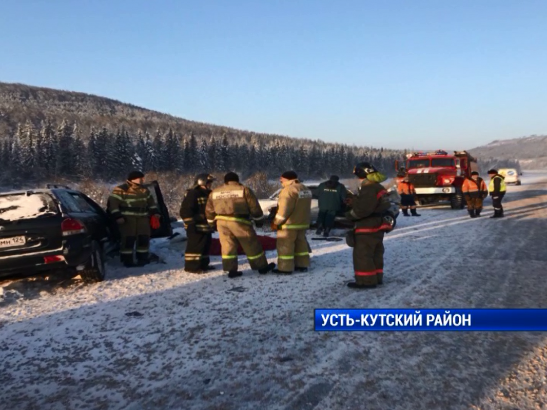 4 человека погибли в 2 крупных автоавариях в Иркутской области