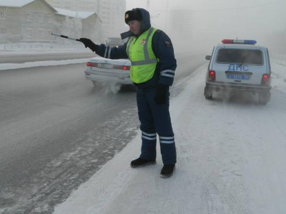 Автоинспекторы Приангарья готовы помочь автомобилистам в предстоящие морозы