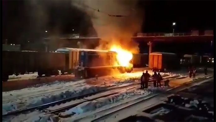 Тепловоз сгорел на станции Зима, погиб машинист