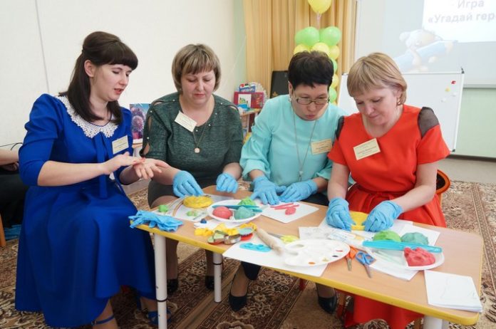 Педагог детского сада «Сказка» Олеся Марач признана лучшим воспитателем Тайшетского района
