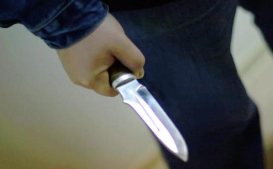 Неизвестный с ножом напал на офис микрозаймов в Ново-Ленино в Иркутске