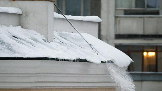 В Смоленщине из-за снега рухнула крыша многоквартирного дома. Введен режим ЧС