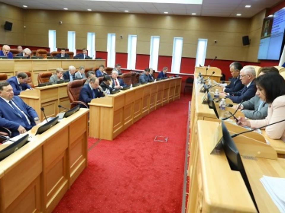 Правительственный час 61-й сессии Заксобрания Приангарья посвятили вопросам общественного контроля