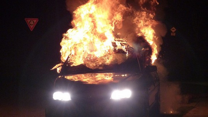 В Чунском районе мужчина погиб в горящем автомобиле