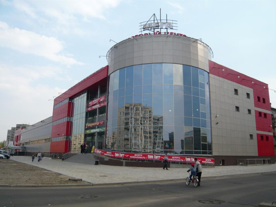 Ангарский городской суд запретил эксплуатацию здания ТЦ "Мега"