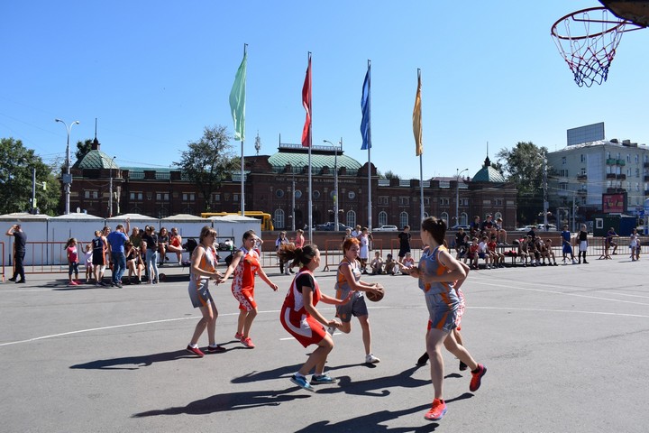 Тайшетские девушки завоевали «серебро» на соревнованиях по баскетболу в Иркутске