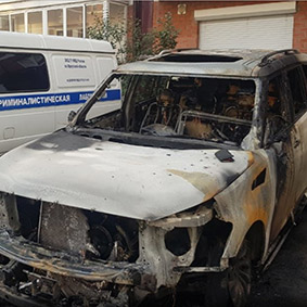 Главе Шелехова сожгли личный автомобиль