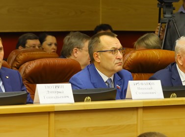 Единоросс Труфанов стал главным по экономике в заксобрании Иркутской области