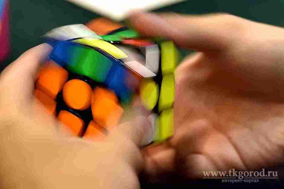 В Иркутске попытаются побить рекорд по сборке кубика Рубика на скорость
