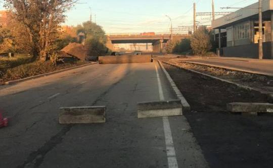 Пробки закончились: участок дороги в районе станции «Академической» открыли 10 октября