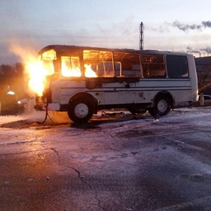 В Братске загорелся автобус с десятью пассажирами