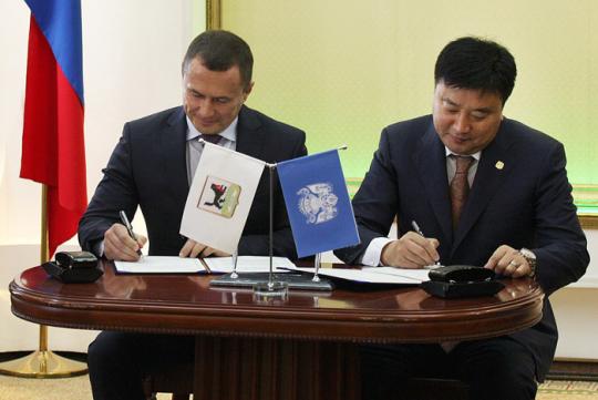 Роботы, туризм и экономика: Иркутск и Улан-Батор договорились о сотрудничестве