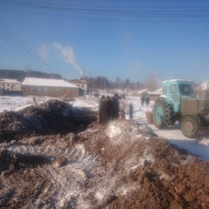 Школа в поселке Усть-Кутского района осталась без тепла из-за порыва трубы
