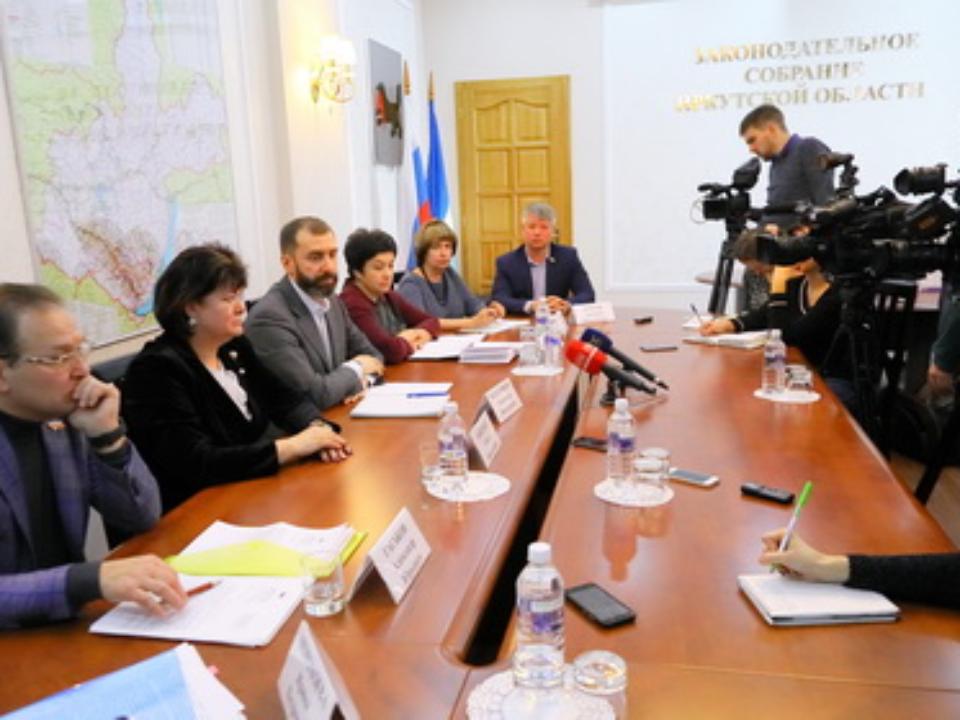 Большинство поправок в бюджет Иркутской области внесли по инициативе депутатов ЗС