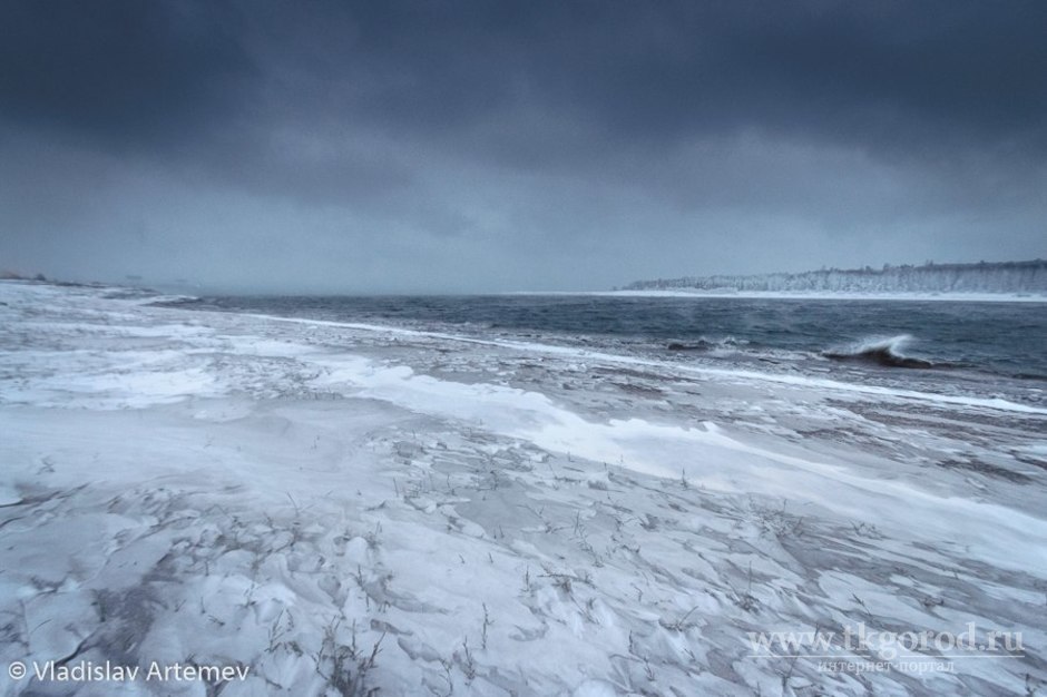 Толщина льда в заливах Братского водохранилища не превышает 10-ти сантиметров