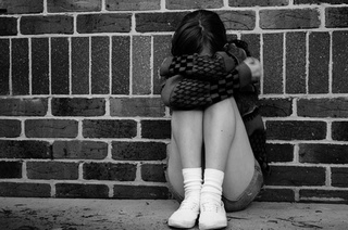 В Красноярском крае девочка 11 лет молчала о том, что её насиловал собственный отец
