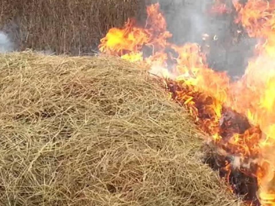 В Черемховском районе мужчина из мести сжег 150 тонн сена