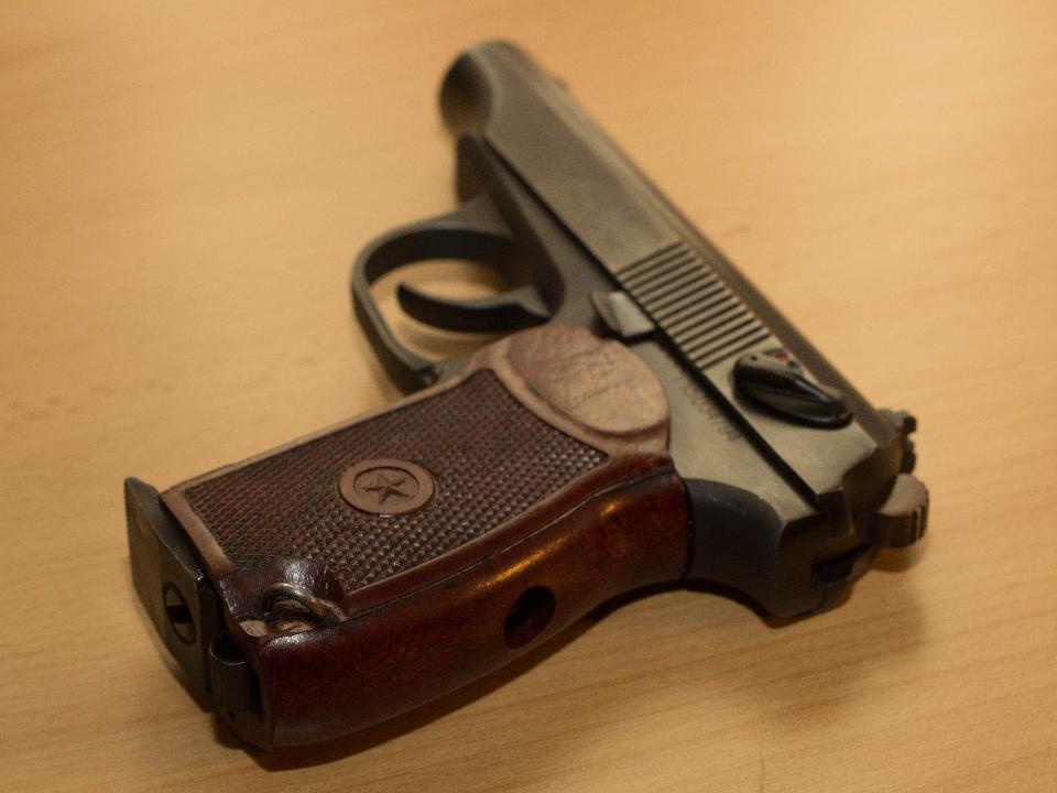 В Ангарске умелец переделал охолощенный пистолет в боевой и попал за решетку