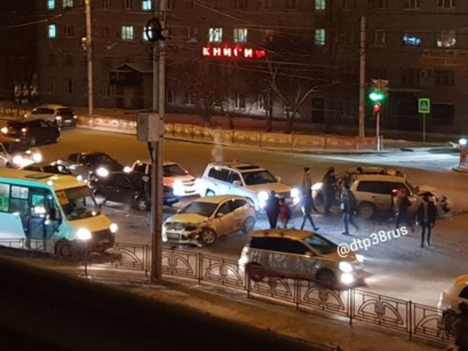ДТП на улице Байкальской в Иркутске. Пострадали дети