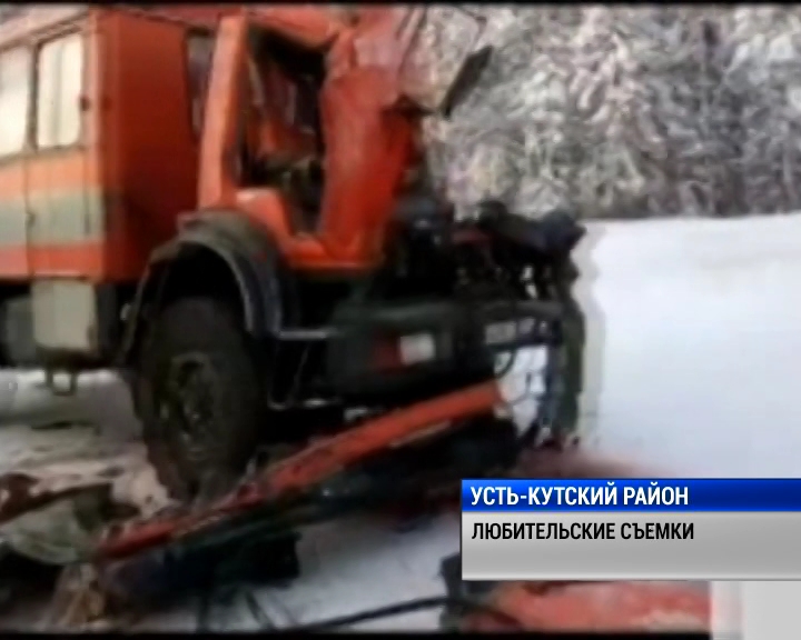 Водитель вахтового автобуса погиб в аварии в Усть-Кутском районе