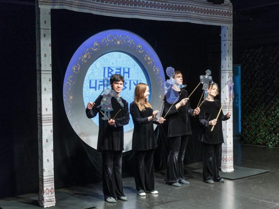 В Иркутске ждут премьеры уникального спектакля в древнекитайской технике пёстрых теней