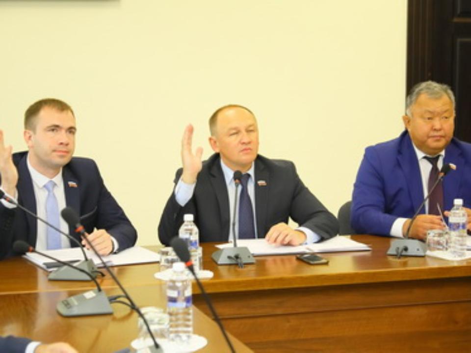 Депутаты ЗС Приангарья предложили дать жителям прибайкальских поселков право на земельные участки в других территориях