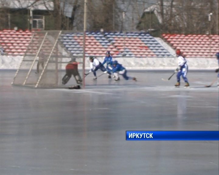 В Иркутске стартовал чемпионат России по хоккею с мячом среди женщин