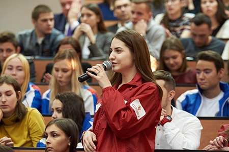 Дмитрий Бердников призвал студентов принять участие в голосовании по благоустройству общественных пространств