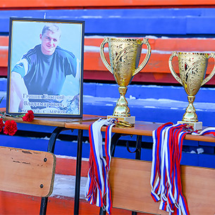В Черемхово стартовал детский турнир по хоккею с мячом «Кубок Евгения Гришина»