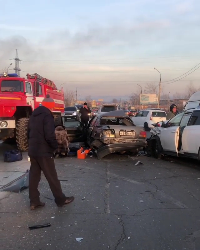 Один человек погиб и двое пострадали в ДТП в Иркутске