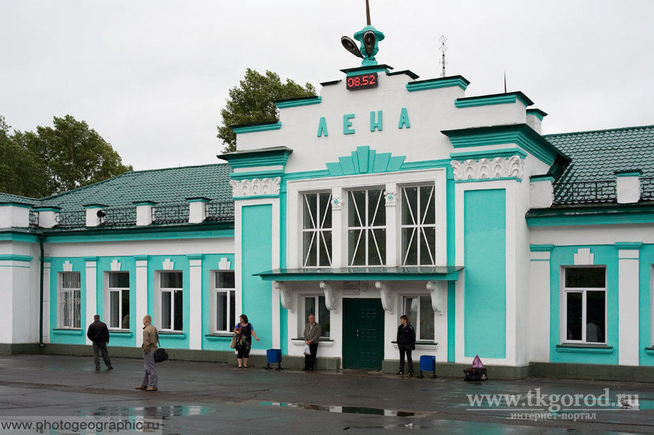Пассажиров и работников вокзала в Усть-Куте эвакуировали из-за угрозы взрыва