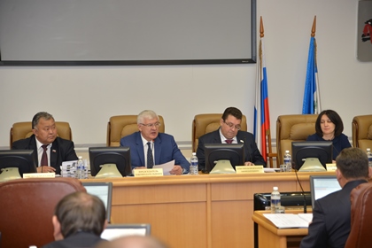 Социальные меры поддержки населения в Иркутской области будут приниматься только через законы
