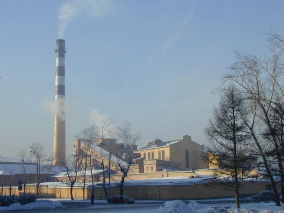 В Иркутске начался снос старинной ТЭЦ со «знаменитой» трубой