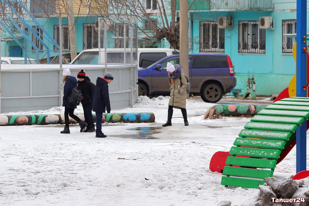 Зима берёт реванш: В Тайшет пришёл &#171;собачий холод&#187;, а Иркутск оказался по пояс в снегу