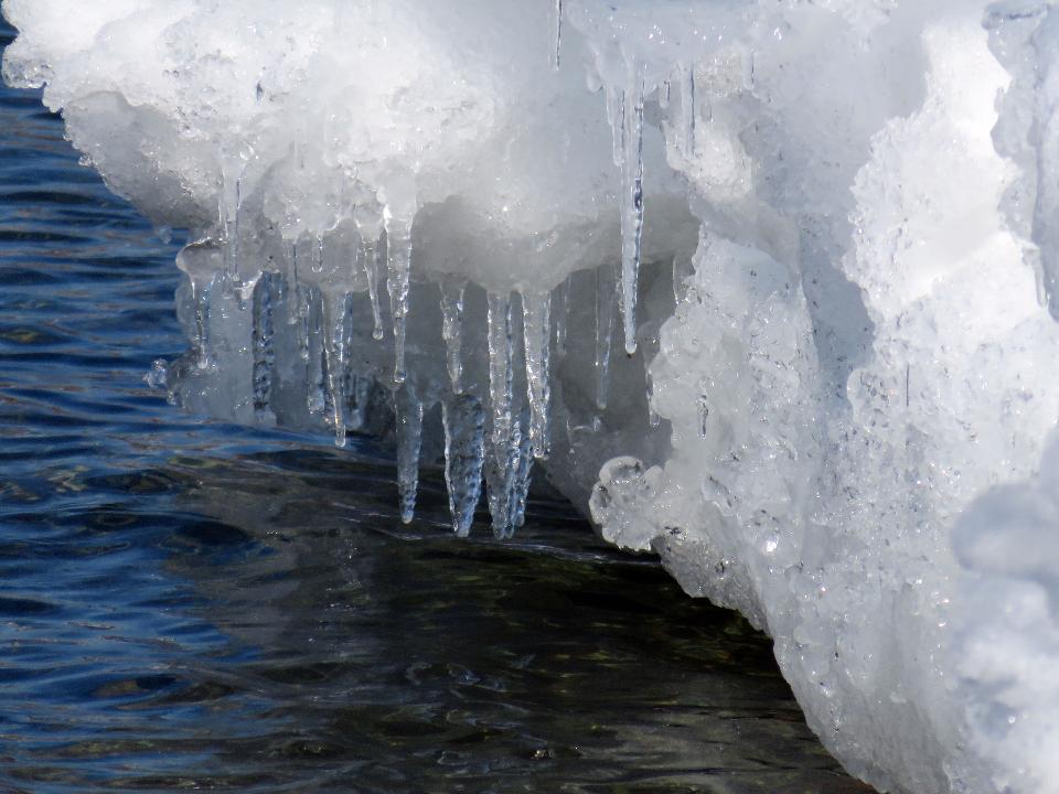 Запасы снега и воды в Заповедном Прибайкалье на 30-40 процентов меньше обычного