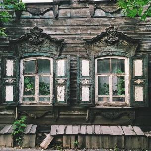 Иркутян планируют расселять из аварийных объектов культурного наследия