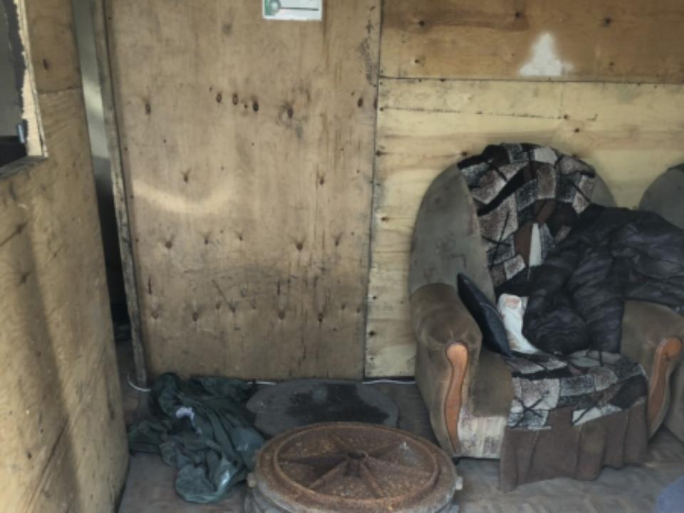 Задержаны похитители крышек канализационных люков в Ангарске