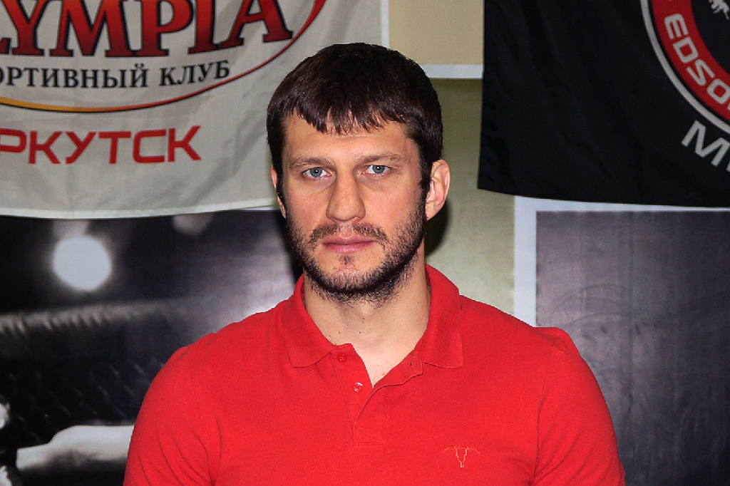 Боксер из Иркутска Михалкин завоевал титул IBO во втором бою после скандала с мельдонием