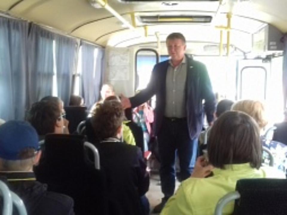 Депутат Василий Донских организовал экскурсию для учеников школы