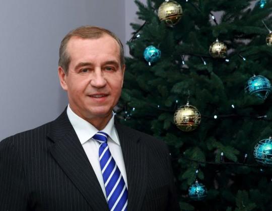 Забронзовел:  губернатор Левченко прогулял собственный "бал"