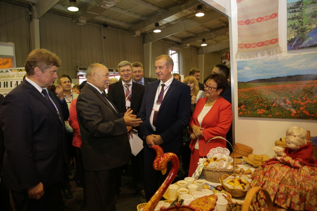 Муниципалитеты Приангарья хвастаются достижениями на выставке в Иркутске