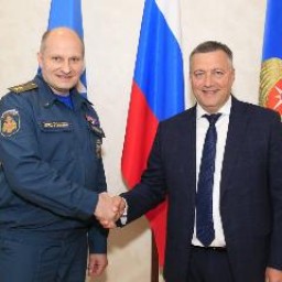 Губернатор Иркутской области одним из первых встретился с назначенным министром МЧС