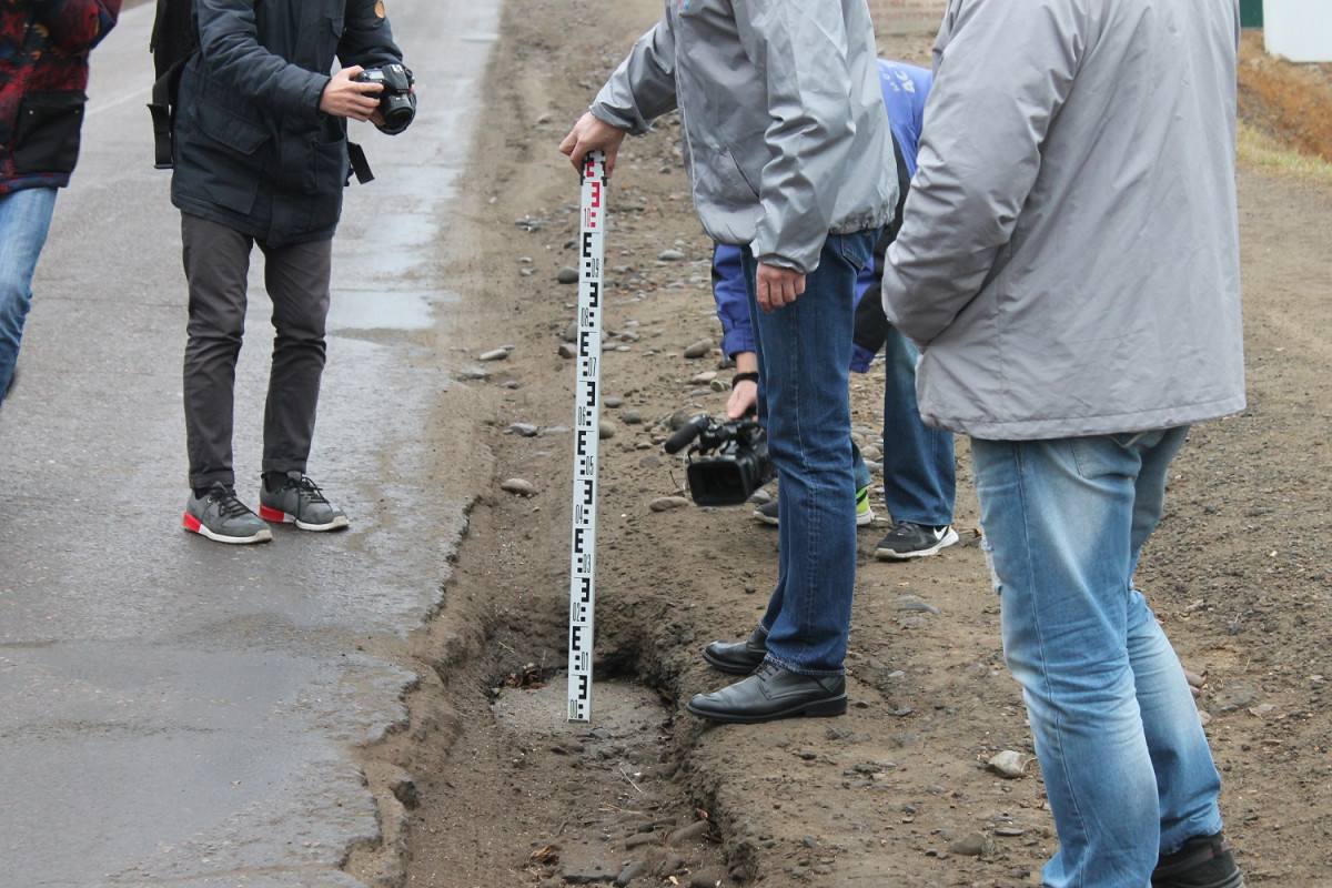 Рейд по участкам «убитых дорог» провели активисты ОНФ в Иркутске