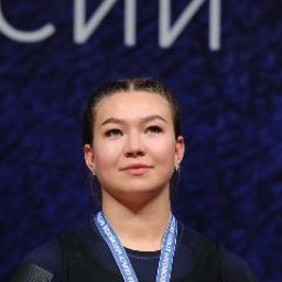 Анастасия Ломакина: путь из легкой атлетики - в тяжелую