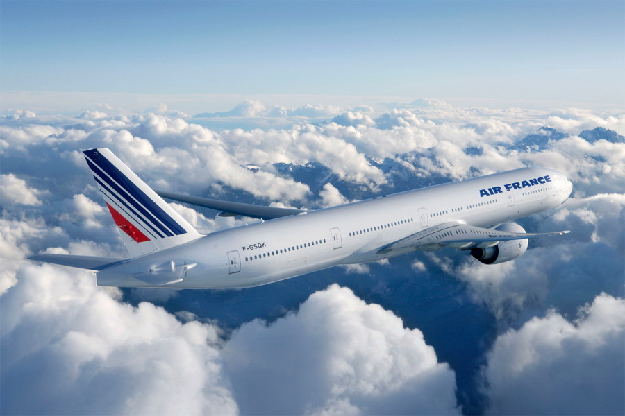Застрявшие в Иркутске "Боинги" авиакомпании AirFrance починили и отправили в Париж