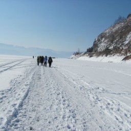 Около 800 человек готовы пройти по льду в «БайкалШлёпТур»